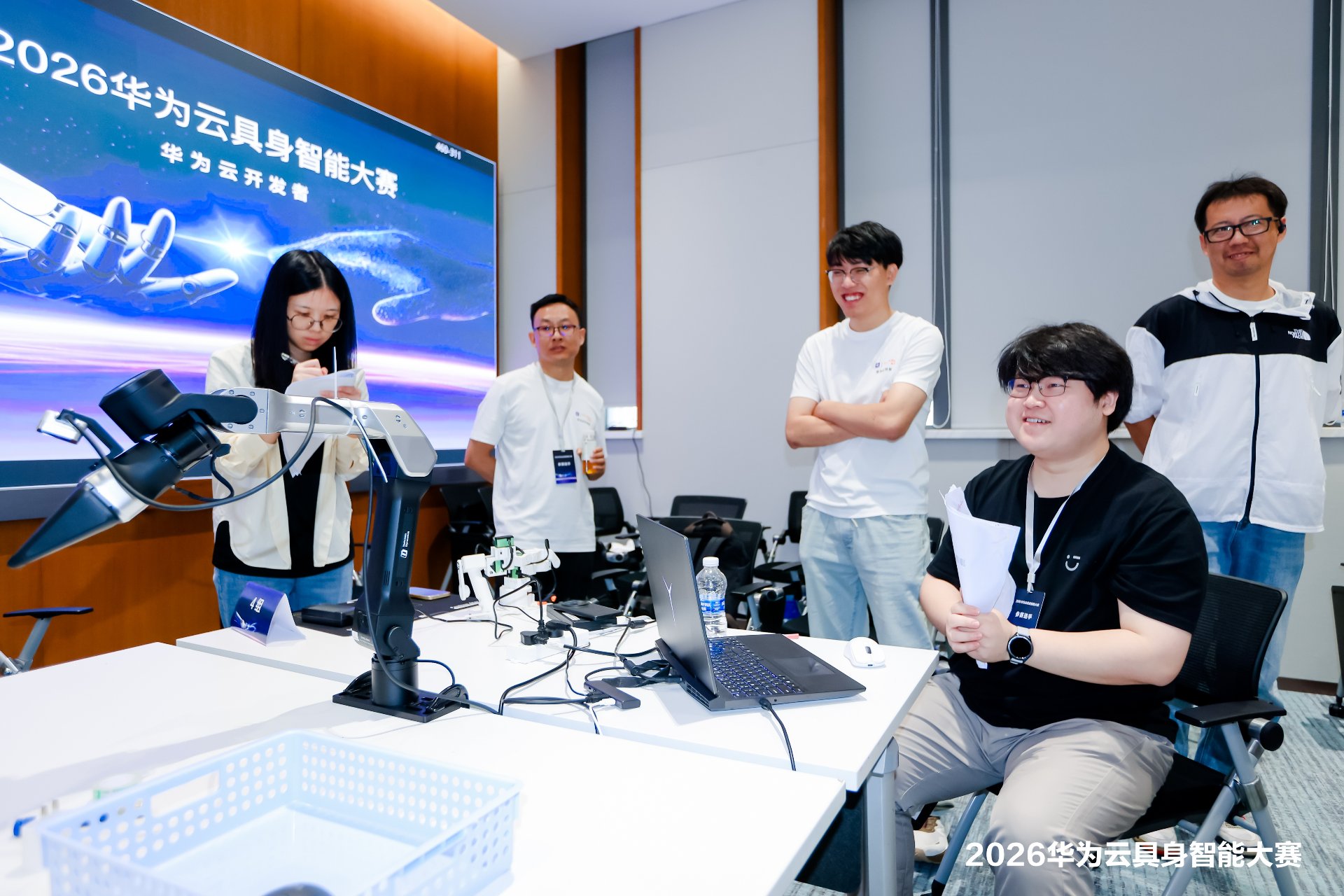 The on-site finals of the 2026 Huawei Cloud Embodied AI Competition at Huawei's Lianqiuhu R&D Center